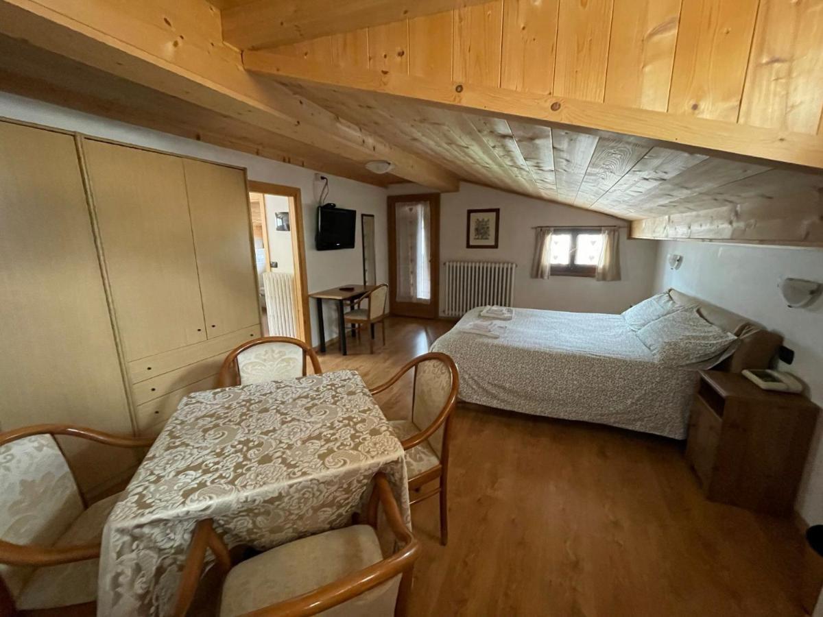 Ambassador Rooms In Bormio, Solo Camera Senza Colazione Buitenkant foto